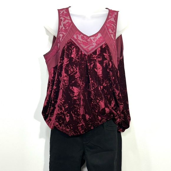 Women's Doe & Rae Cranberry Dark Red Crushed Velvet Flowy Tank - Picture 1 of 10